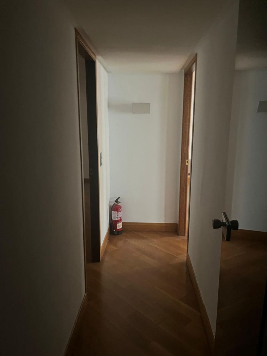 Commercial for sale in Torrevieja - € 265,000 (Ref: 9795019)