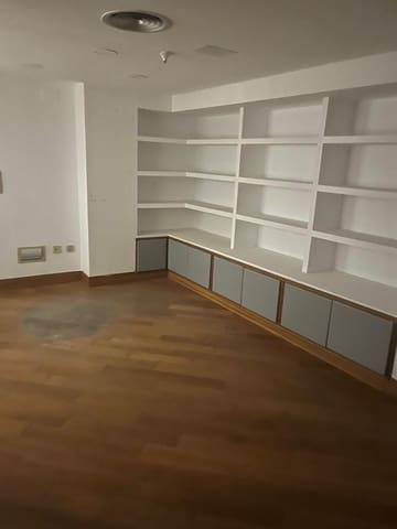 Erhverv til salg i Centro, Torrevieja - € 265.000 (Ref: 9795019)