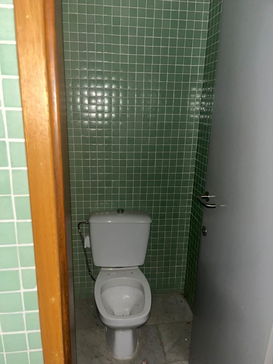 Commercial for sale in Torrevieja - € 265,000 (Ref: 9795019)