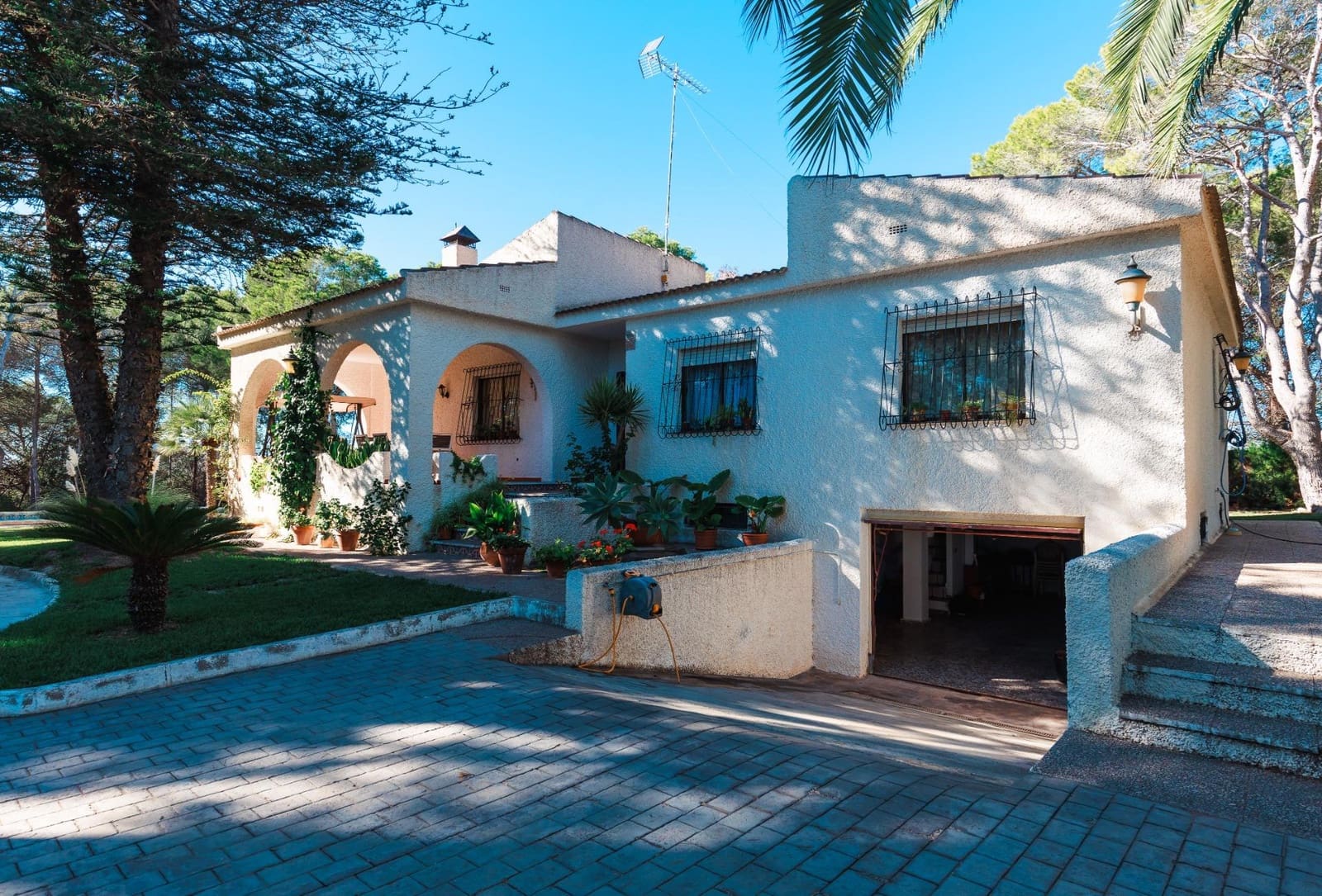 Finca/Casa Rural de 3 habitaciones en Orihuela Costa en venta con garaje - 1.070.000 € (Ref: 9797331)