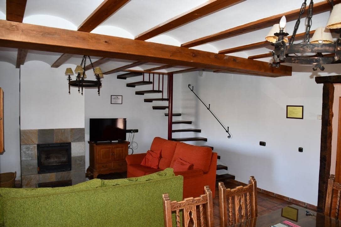 3 bedroom Finca/Country House for sale in Puebla de Don Fadrique - € 380,000 (Ref: 9846629)