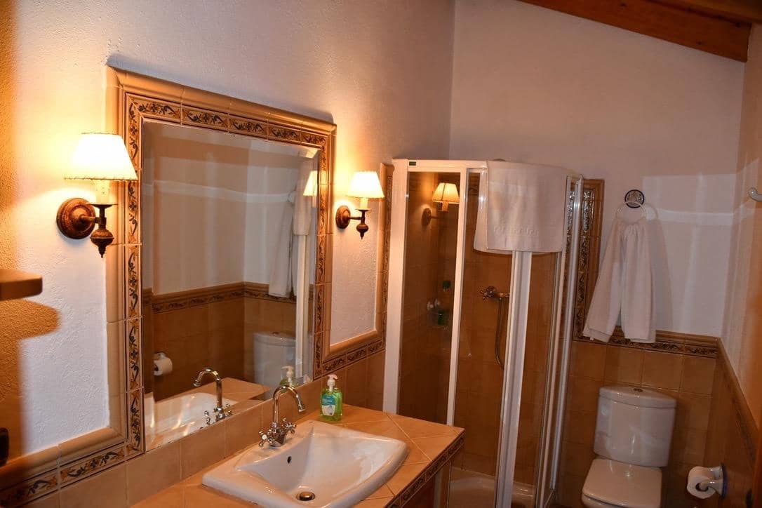 3 bedroom Finca/Country House for sale in Puebla de Don Fadrique - € 380,000 (Ref: 9846629)