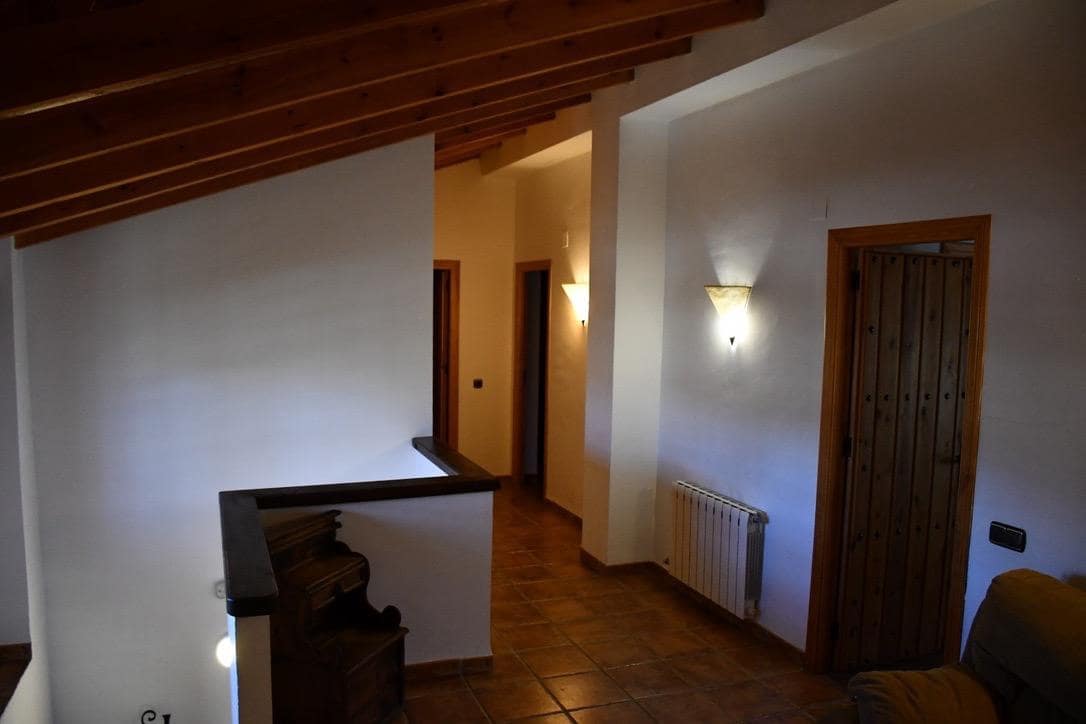 3 bedroom Finca/Country House for sale in Puebla de Don Fadrique - € 380,000 (Ref: 9846629)