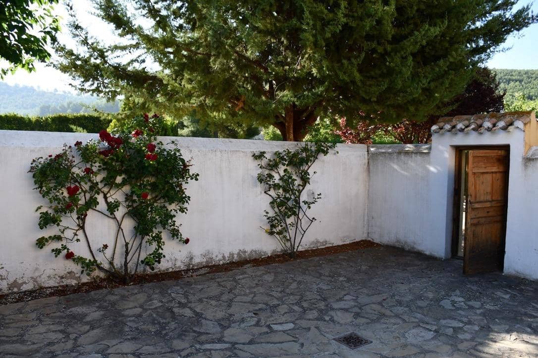 3 bedroom Finca/Country House for sale in Puebla de Don Fadrique - € 380,000 (Ref: 9846629)