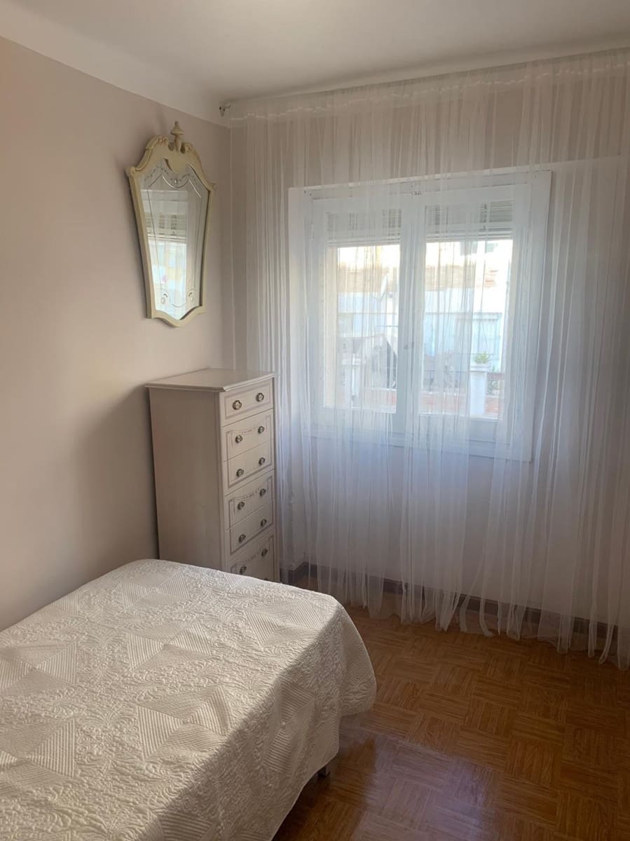 3 soveværelse Lejlighed til salg i Alicante by - € 94.000 (Ref: 9916050)