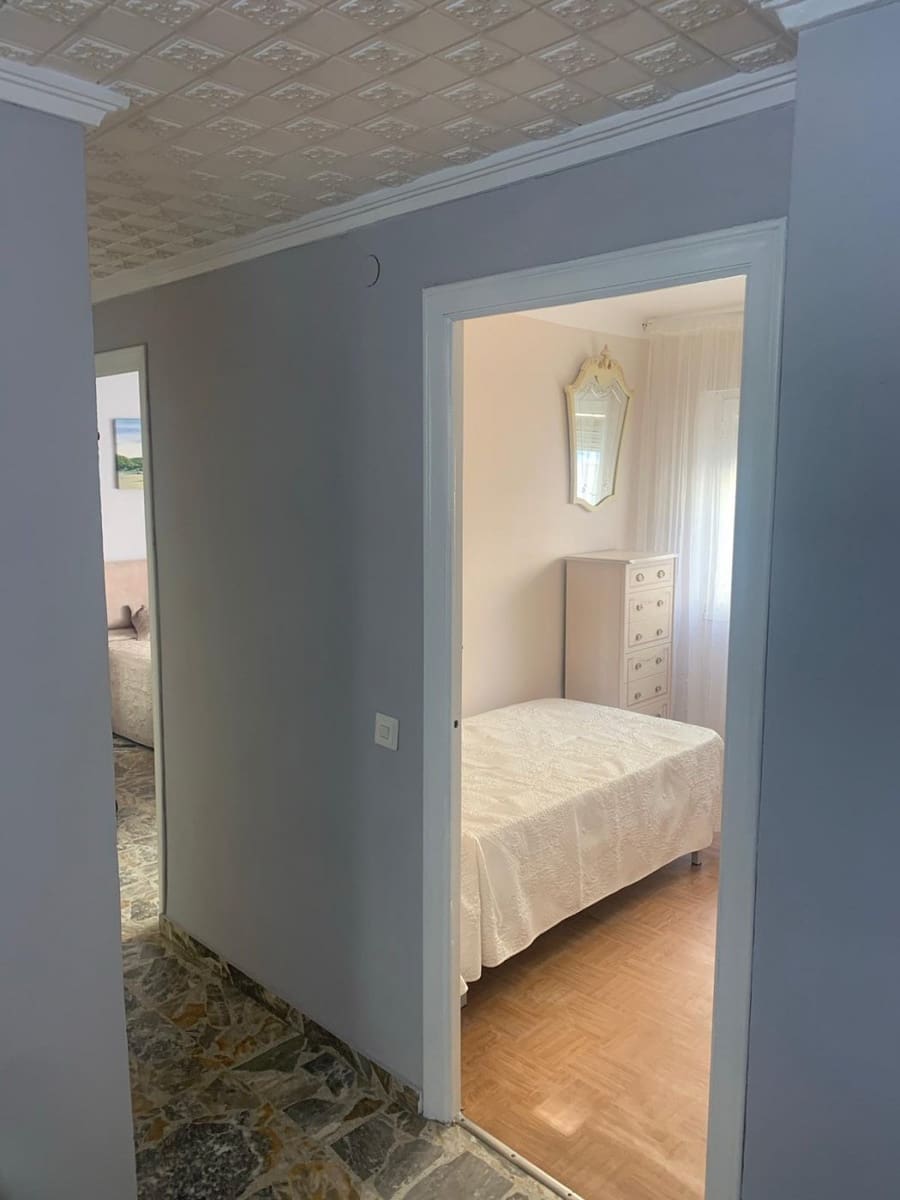 3 soveværelse Lejlighed til salg i Alicante by - € 94.000 (Ref: 9916050)