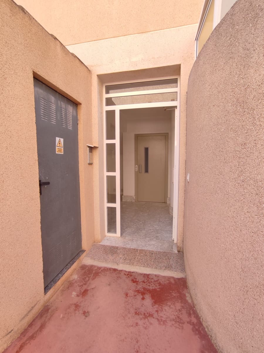2 Zimmer Apartment zu verkaufen in Lo Pagan mit Garage - 136.995 € (Ref: 10000926)