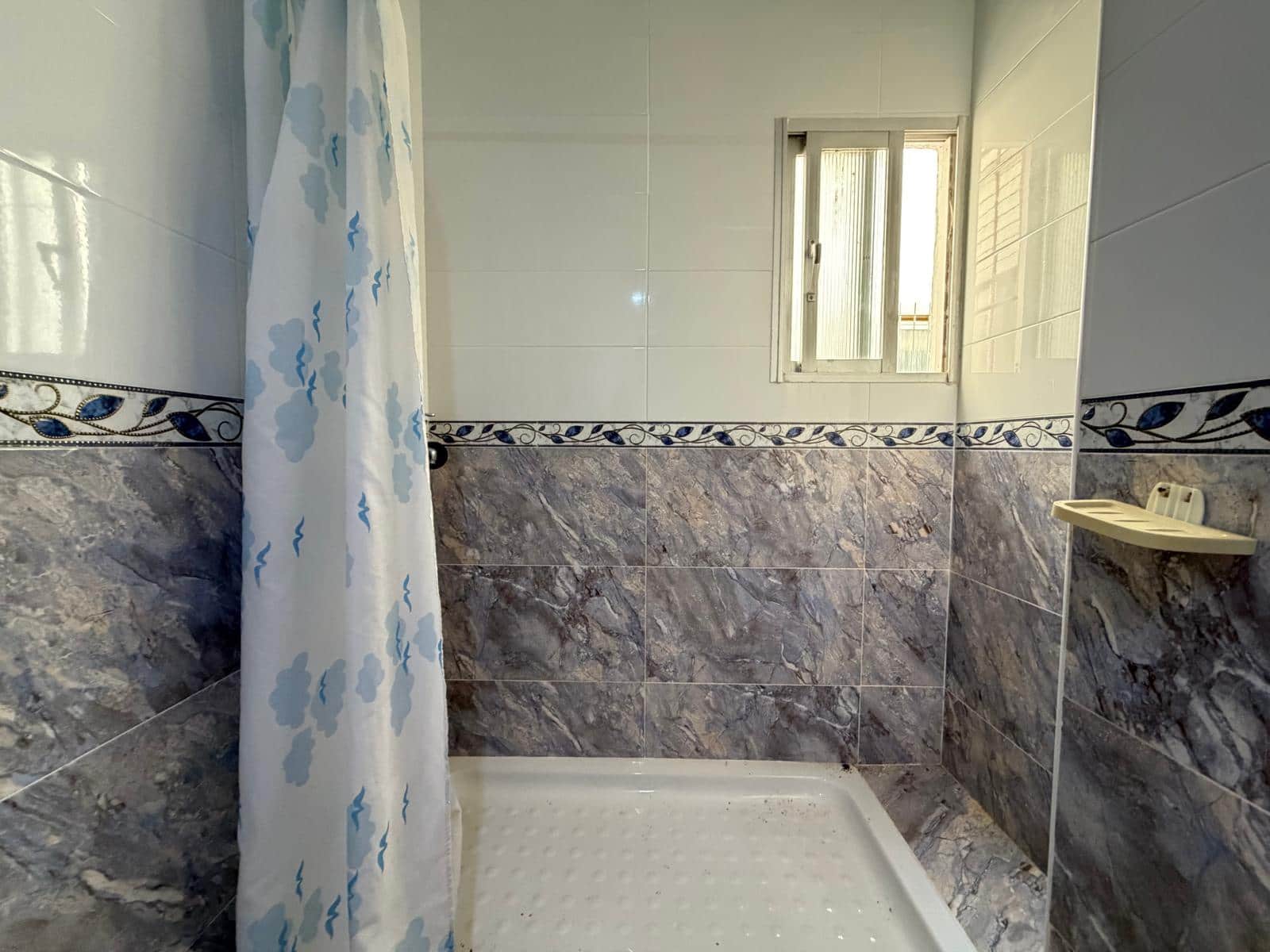 2 slaapkamer Strandappartement te koop in Lo Pagan met garage - € 110.000 (Ref: 10001025)