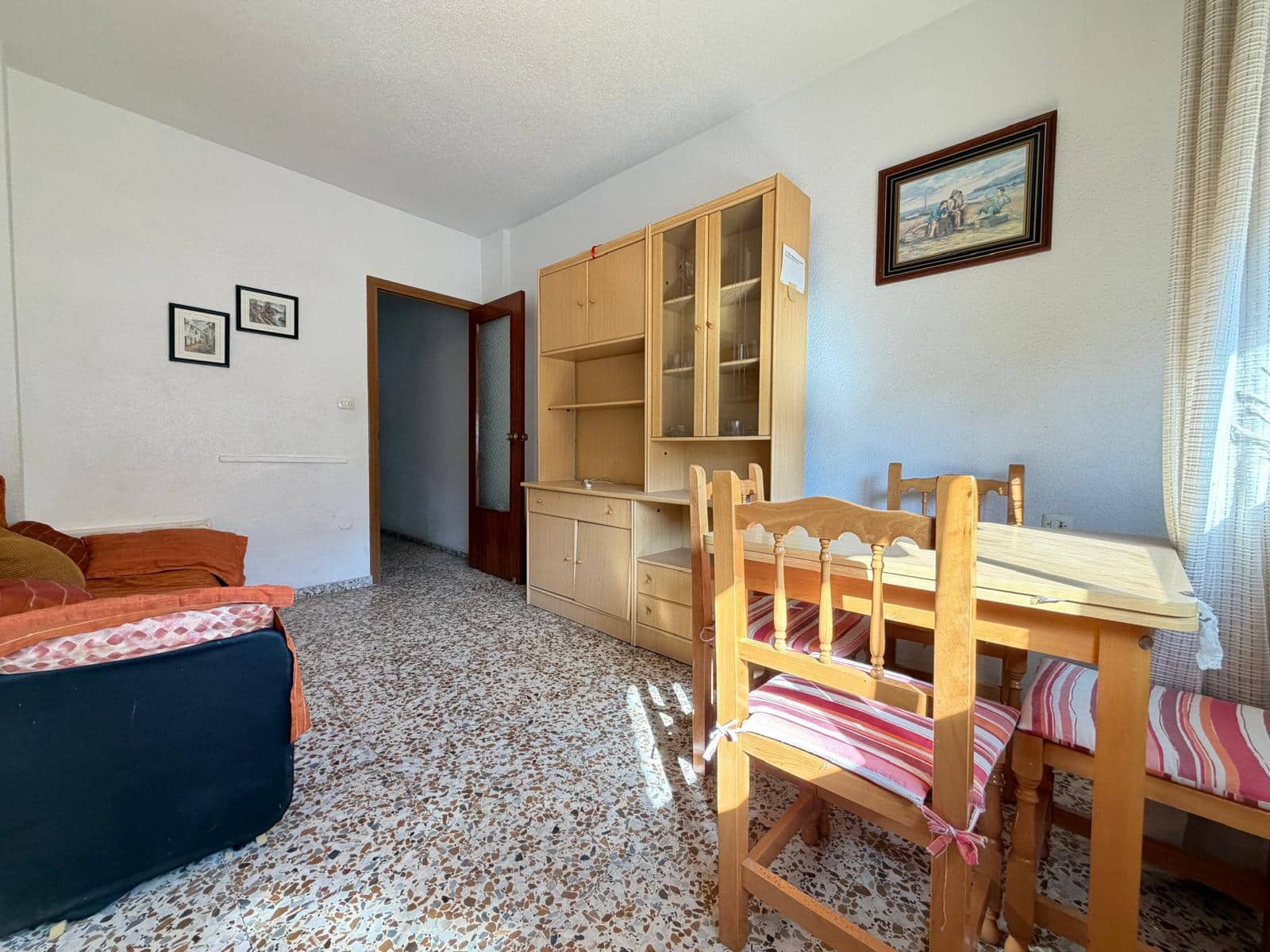 2 slaapkamer Strandappartement te koop in Lo Pagan met garage - € 110.000 (Ref: 10001025)