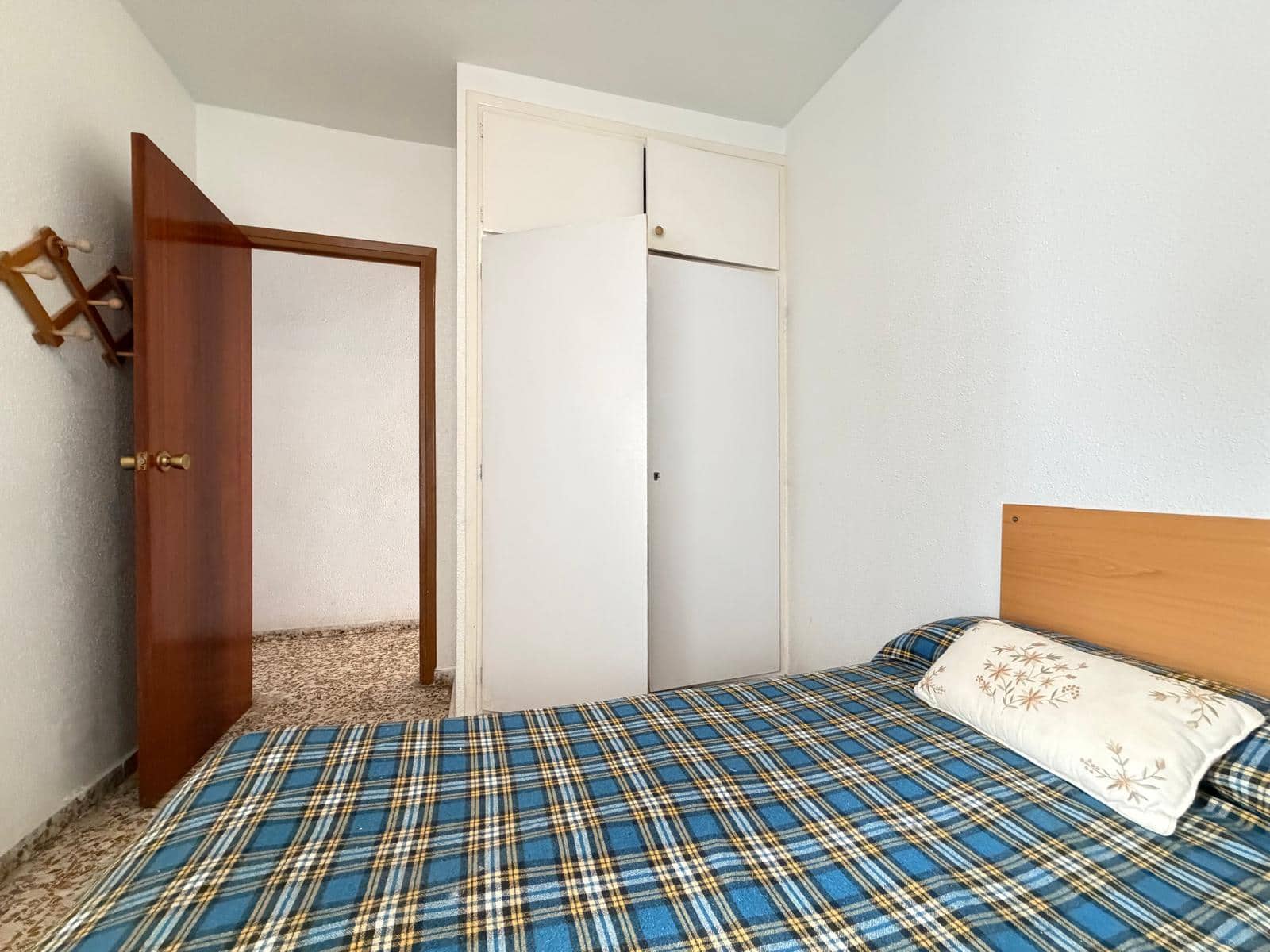 2 slaapkamer Strandappartement te koop in Lo Pagan met garage - € 110.000 (Ref: 10001025)