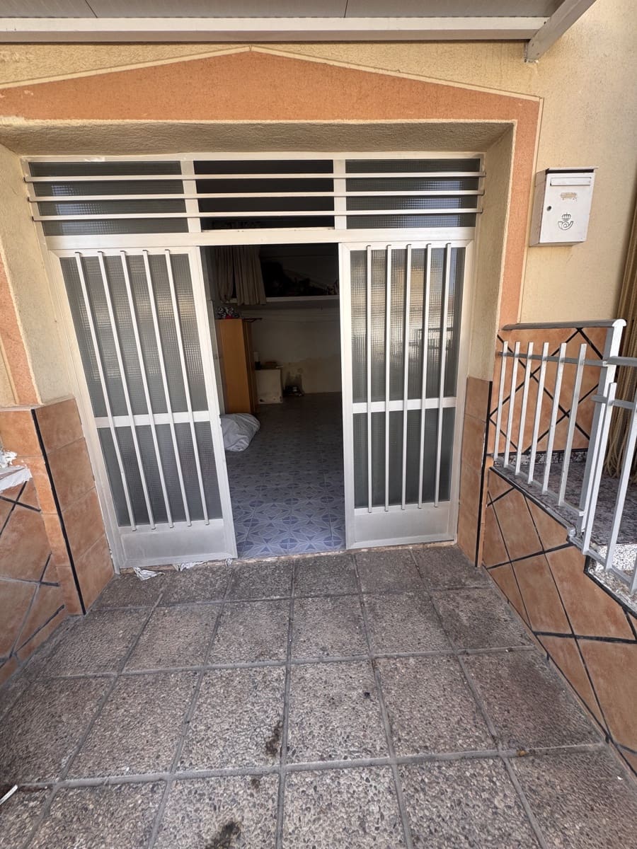 4 bedroom Villa for sale in San Pedro del Pinatar with garage - € 217,995 (Ref: 10026202)