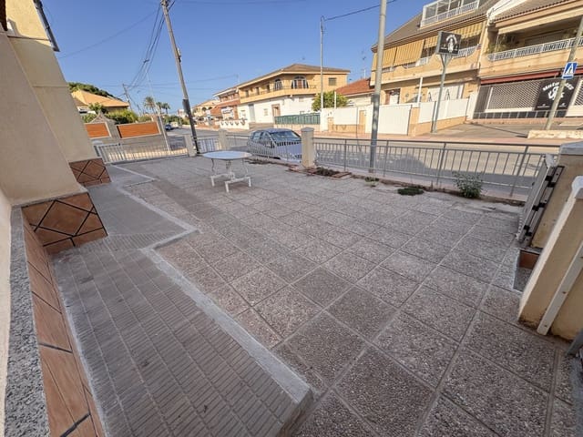 4 bedroom Villa for sale in San Pedro del Pinatar with garage - € 217,995 (Ref: 10026202)