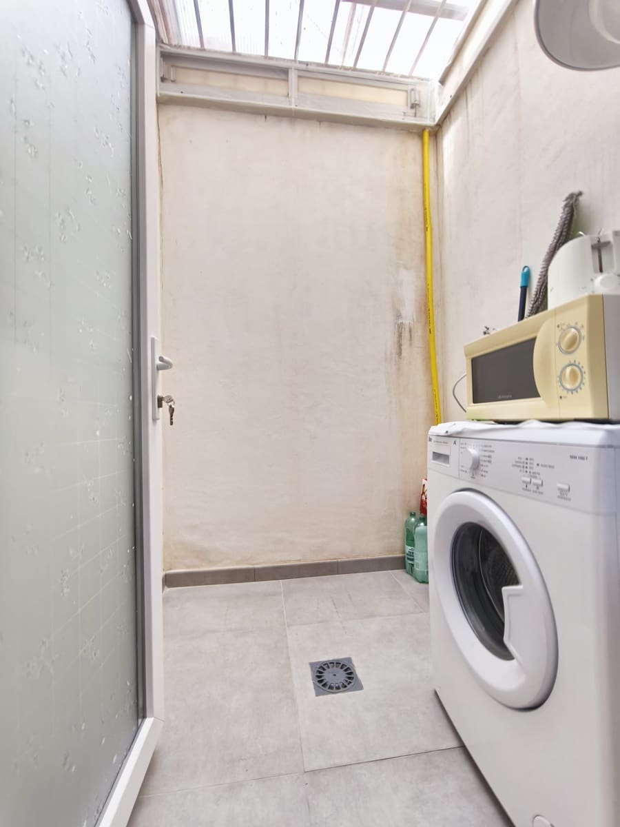 2 soverom Leilighet til salgs i Lo Pagan med garasje - € 139 995 (Ref: 10060874)
