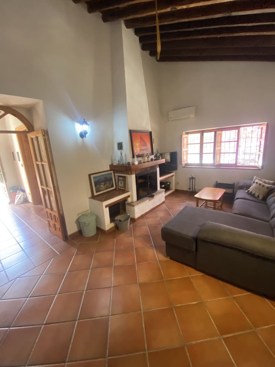 4 soveværelse Finca/Landehus til salg i La Palma med swimmingpool garage - € 285.000 (Ref: 6744090)
