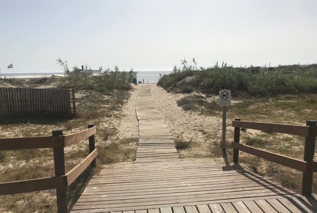 Chalet de 3 habitaciones en Pilar de la Horadada en venta con piscina garaje - 439.000 € (Ref: 8045907)