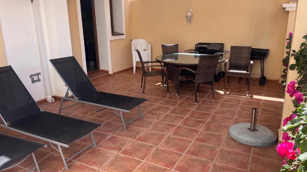 4 soverom Rekkehus til salgs i La Manga Club med svømmebasseng garasje - € 359 995 (Ref: 8541571)