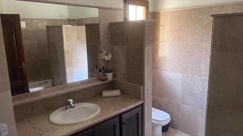 4 soverom Rekkehus til salgs i La Manga Club med svømmebasseng garasje - € 359 995 (Ref: 8541571)