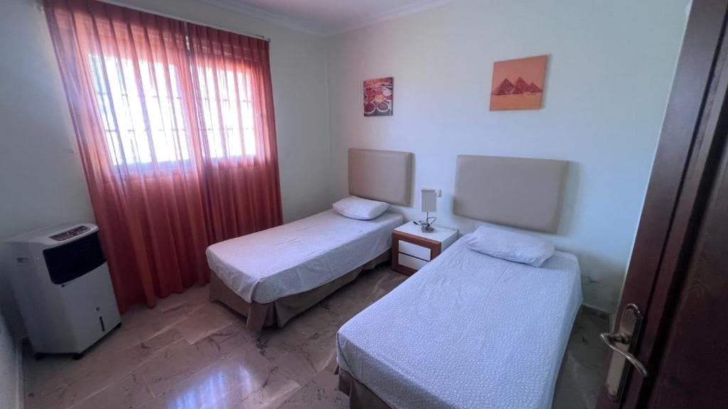 4 soverom Rekkehus til salgs i La Manga Club med svømmebasseng garasje - € 359 995 (Ref: 8541571)