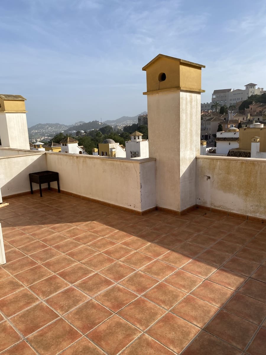 4 soverom Rekkehus til salgs i La Manga Club med svømmebasseng garasje - € 359 995 (Ref: 8541571)