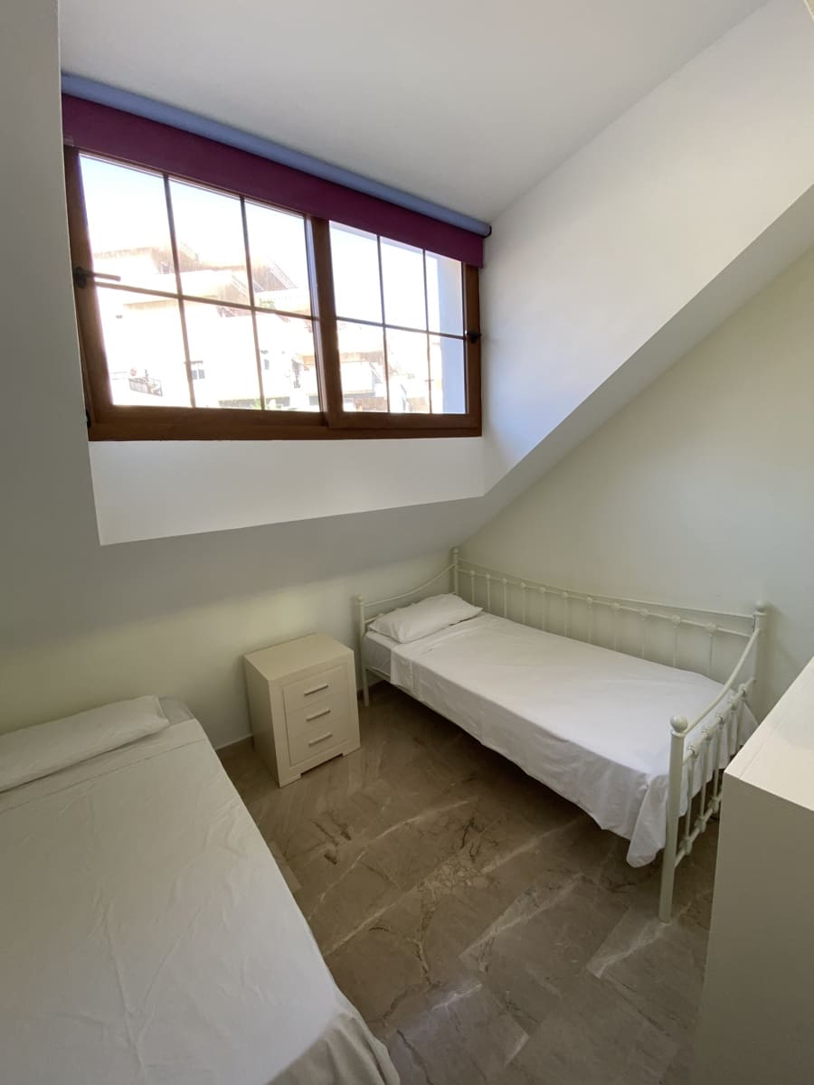 4 soverom Rekkehus til salgs i La Manga Club med svømmebasseng garasje - € 359 995 (Ref: 8541571)