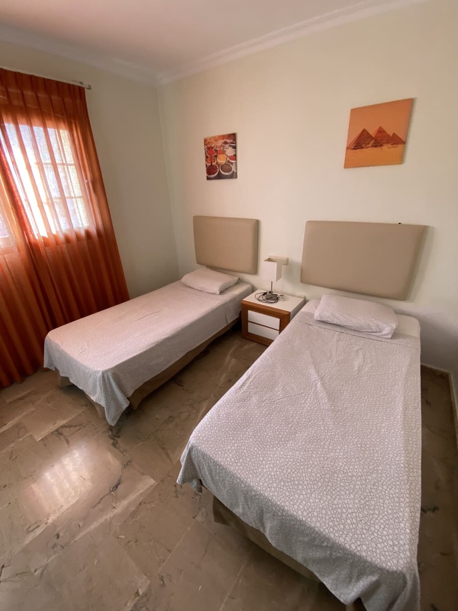 4 soverom Rekkehus til salgs i La Manga Club med svømmebasseng garasje - € 359 995 (Ref: 8541571)