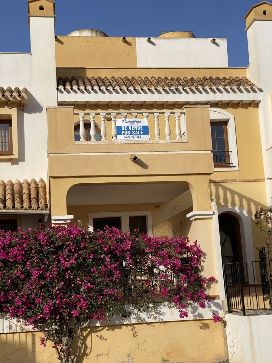 4 soverom Rekkehus til salgs i La Manga Club med svømmebasseng garasje - € 359 995 (Ref: 8541571)