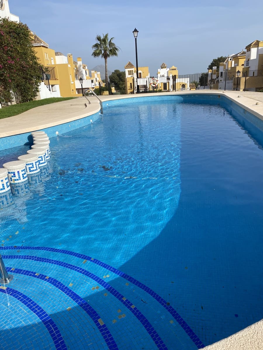 4 soverom Rekkehus til salgs i La Manga Club med svømmebasseng garasje - € 359 995 (Ref: 8541571)