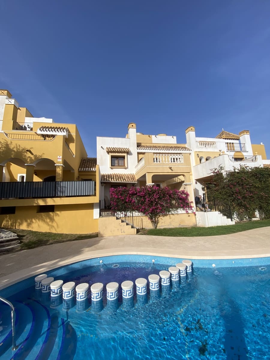 4 soverom Rekkehus til salgs i La Manga Club med svømmebasseng garasje - € 359 995 (Ref: 8541571)