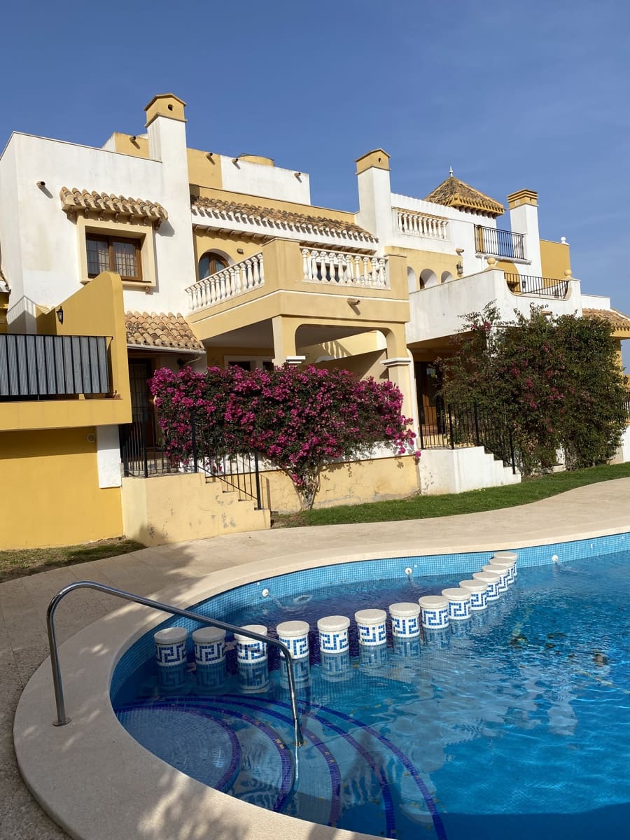 4 soverom Rekkehus til salgs i La Manga Club med svømmebasseng garasje - € 359 995 (Ref: 8541571)