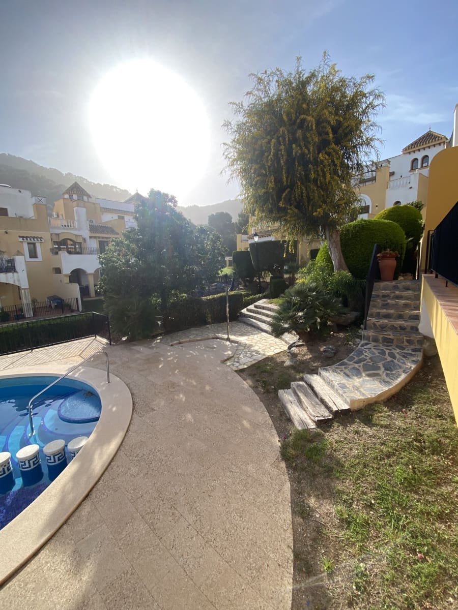 4 soverom Rekkehus til salgs i La Manga Club med svømmebasseng garasje - € 359 995 (Ref: 8541571)