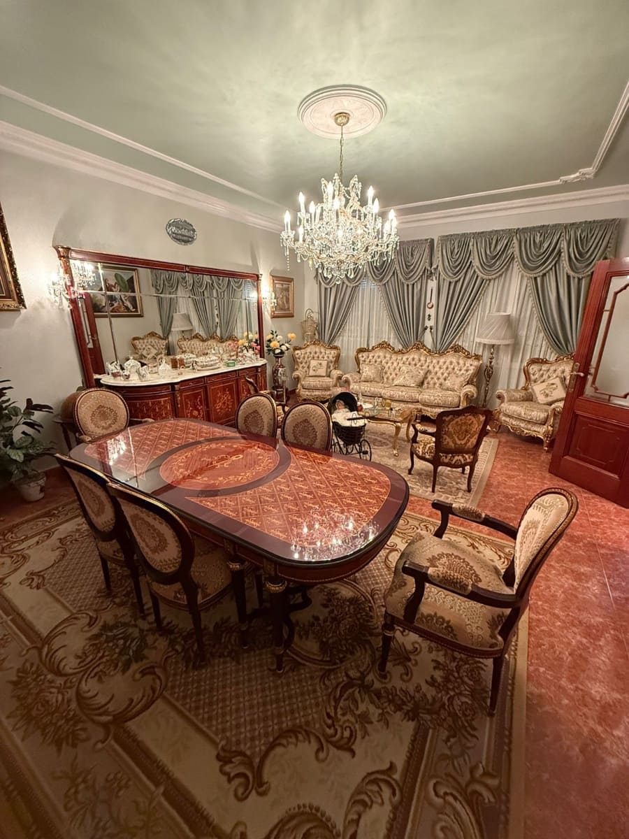 5 bedroom Villa for sale in San Pedro del Pinatar with garage - € 295,000 (Ref: 9238795)