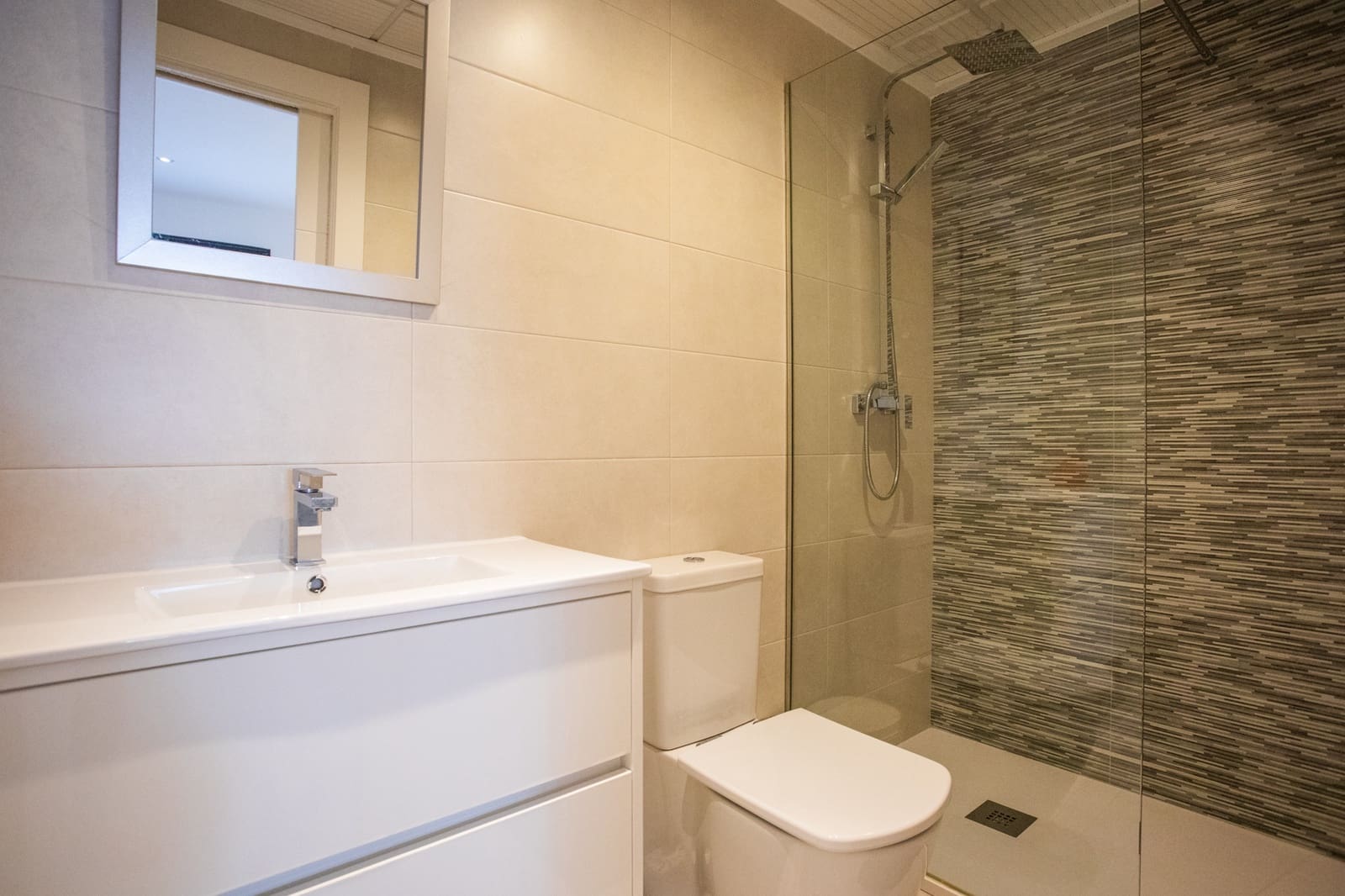 2 sypialnia Apartament na sprzedaż w Lo Pagan z basenem garażem - 212 000 € (Ref: 9444476)