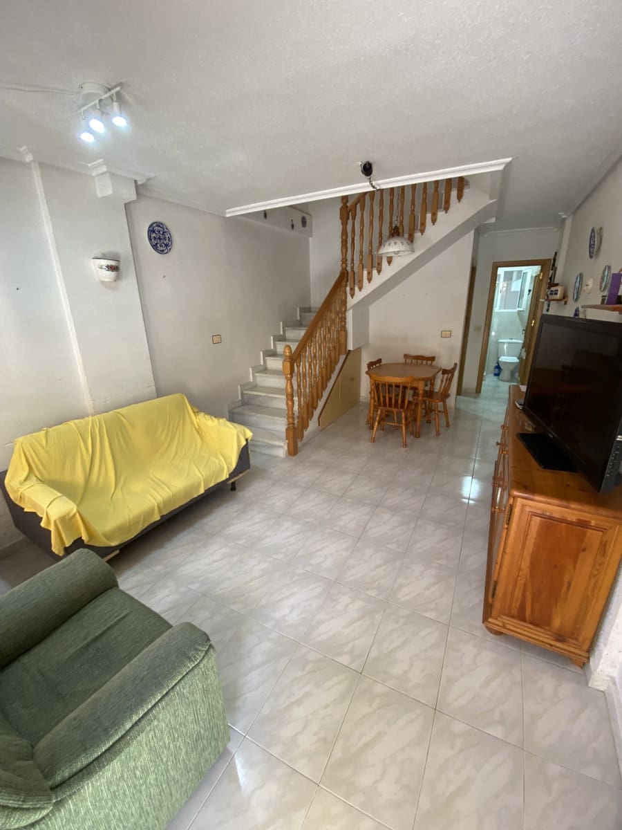 4 slaapkamer Huis te koop in Pilar de la Horadada met garage - € 214.995 (Ref: 9473289)