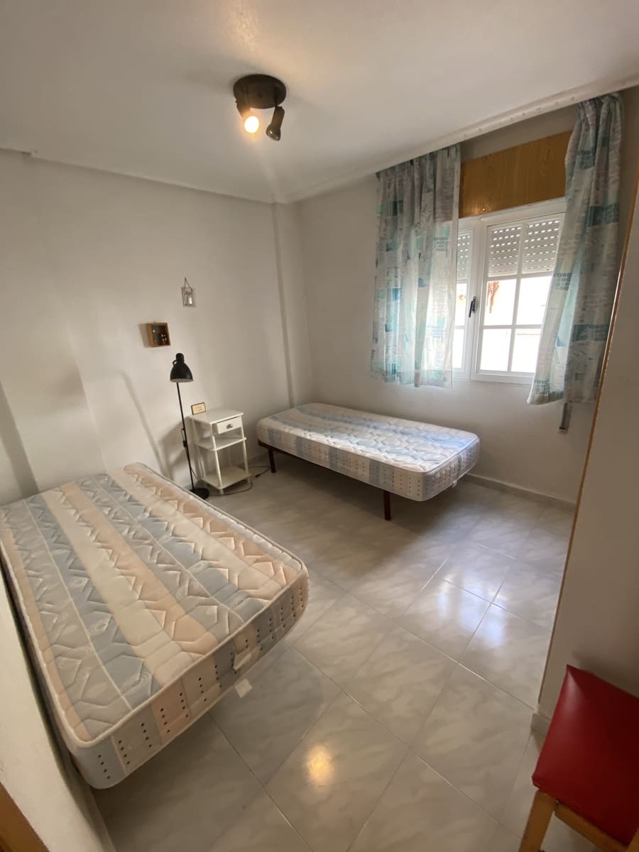 4 slaapkamer Huis te koop in Pilar de la Horadada met garage - € 214.995 (Ref: 9473289)