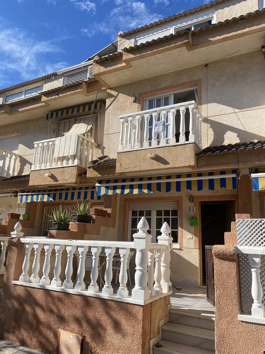 4 slaapkamer Huis te koop in Pilar de la Horadada met garage - € 214.995 (Ref: 9473289)