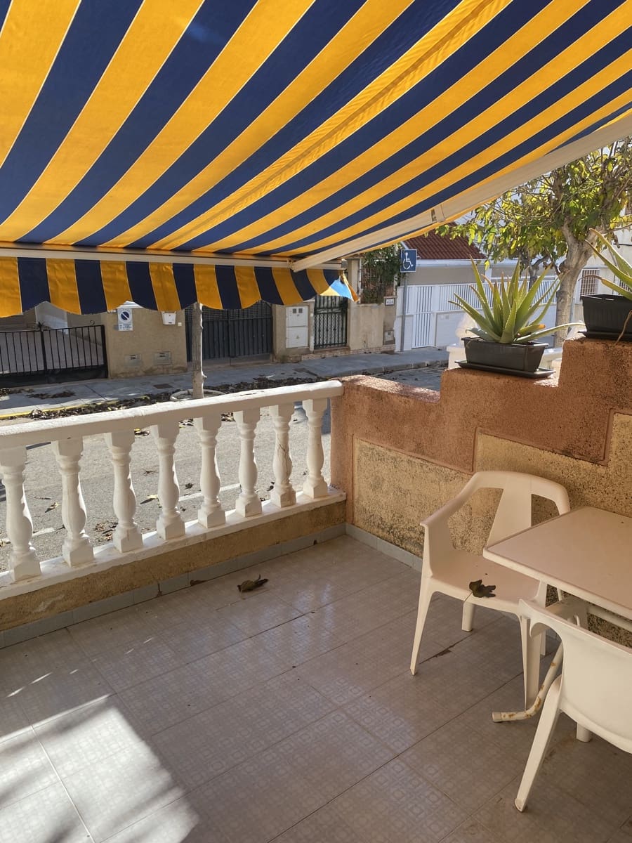 4 slaapkamer Huis te koop in Pilar de la Horadada met garage - € 214.995 (Ref: 9473289)