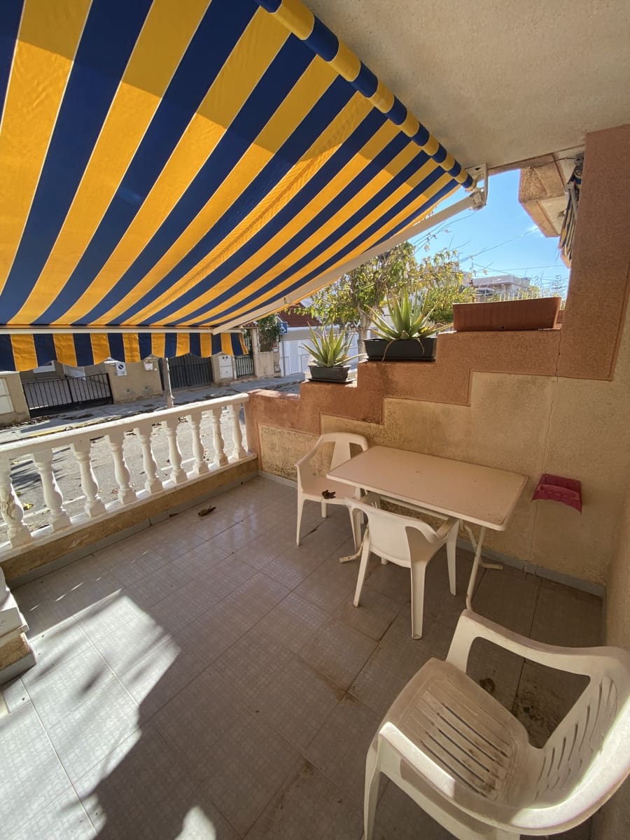 4 slaapkamer Huis te koop in Pilar de la Horadada met garage - € 214.995 (Ref: 9473289)