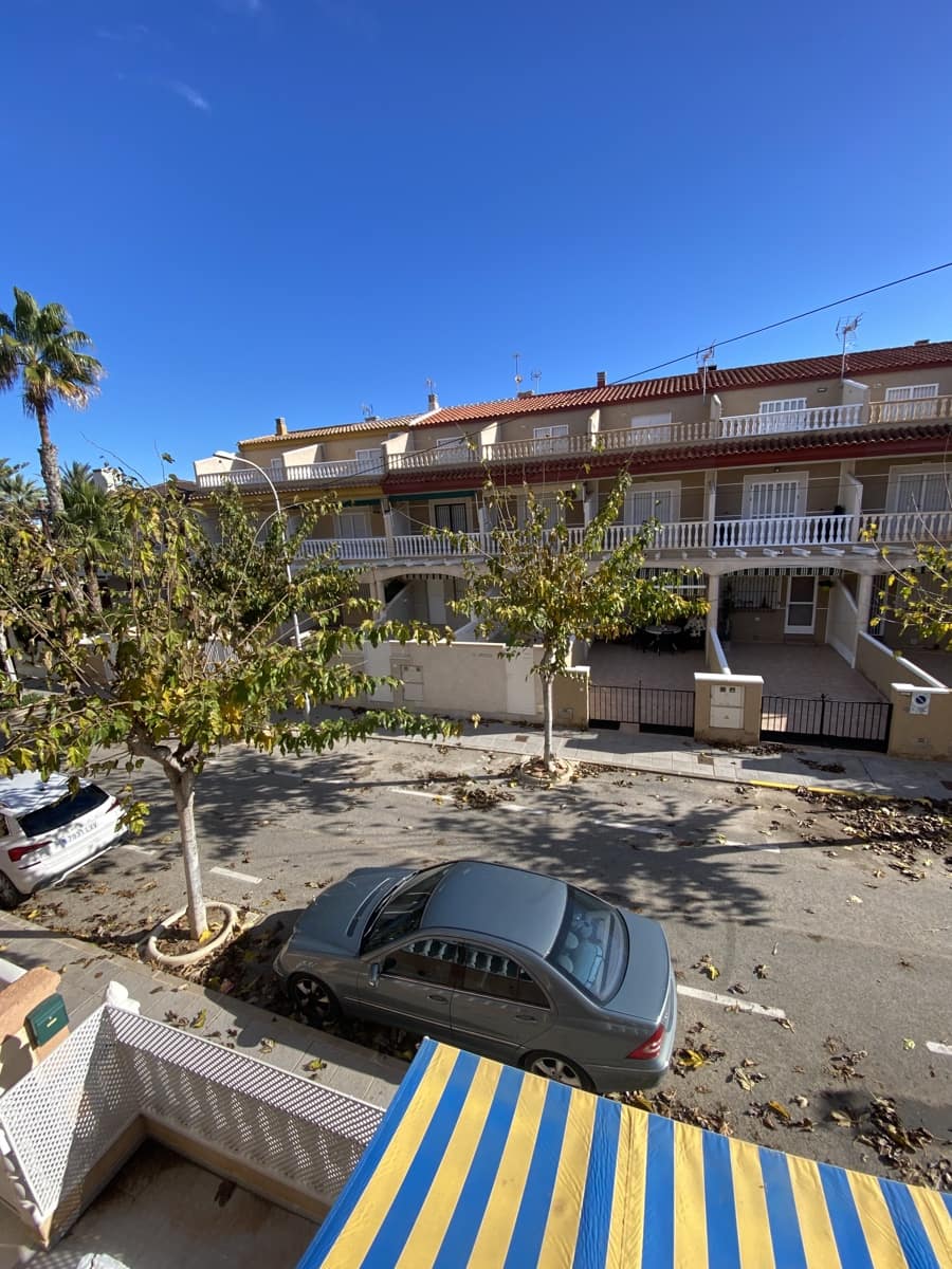 4 slaapkamer Huis te koop in Pilar de la Horadada met garage - € 214.995 (Ref: 9473289)