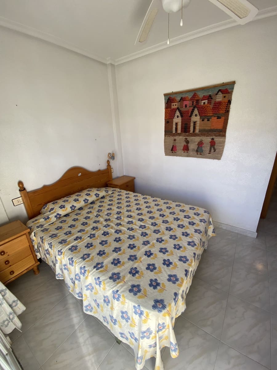 4 slaapkamer Huis te koop in Pilar de la Horadada met garage - € 214.995 (Ref: 9473289)