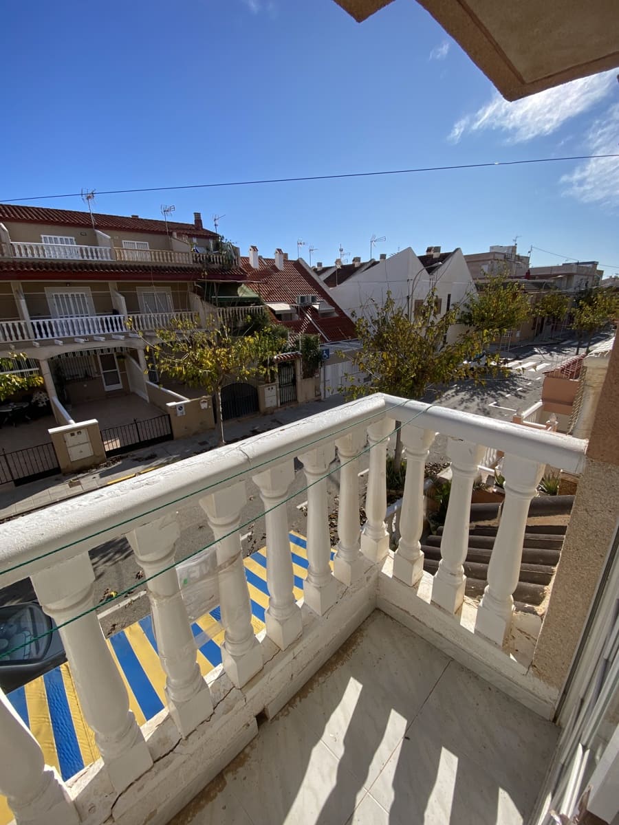 4 slaapkamer Huis te koop in Pilar de la Horadada met garage - € 214.995 (Ref: 9473289)