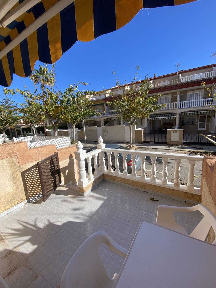 4 slaapkamer Huis te koop in Pilar de la Horadada met garage - € 214.995 (Ref: 9473289)