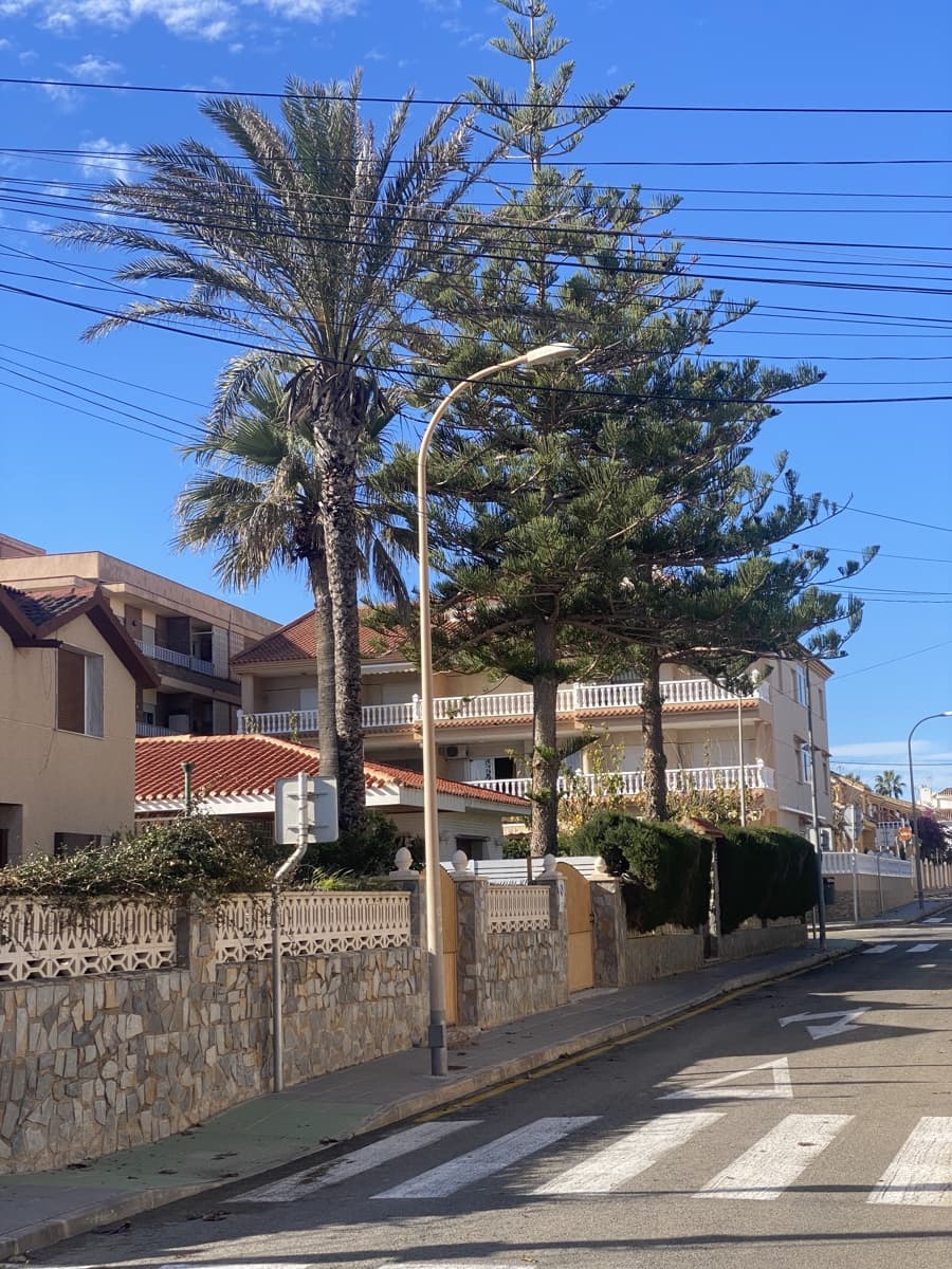 4 slaapkamer Huis te koop in Pilar de la Horadada met garage - € 214.995 (Ref: 9473289)