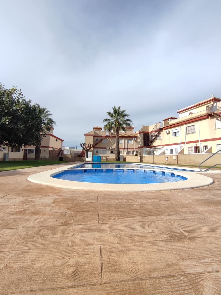 2 bedroom Apartment for sale in San Pedro del Pinatar with pool - € 149,995 (Ref: 9652304)