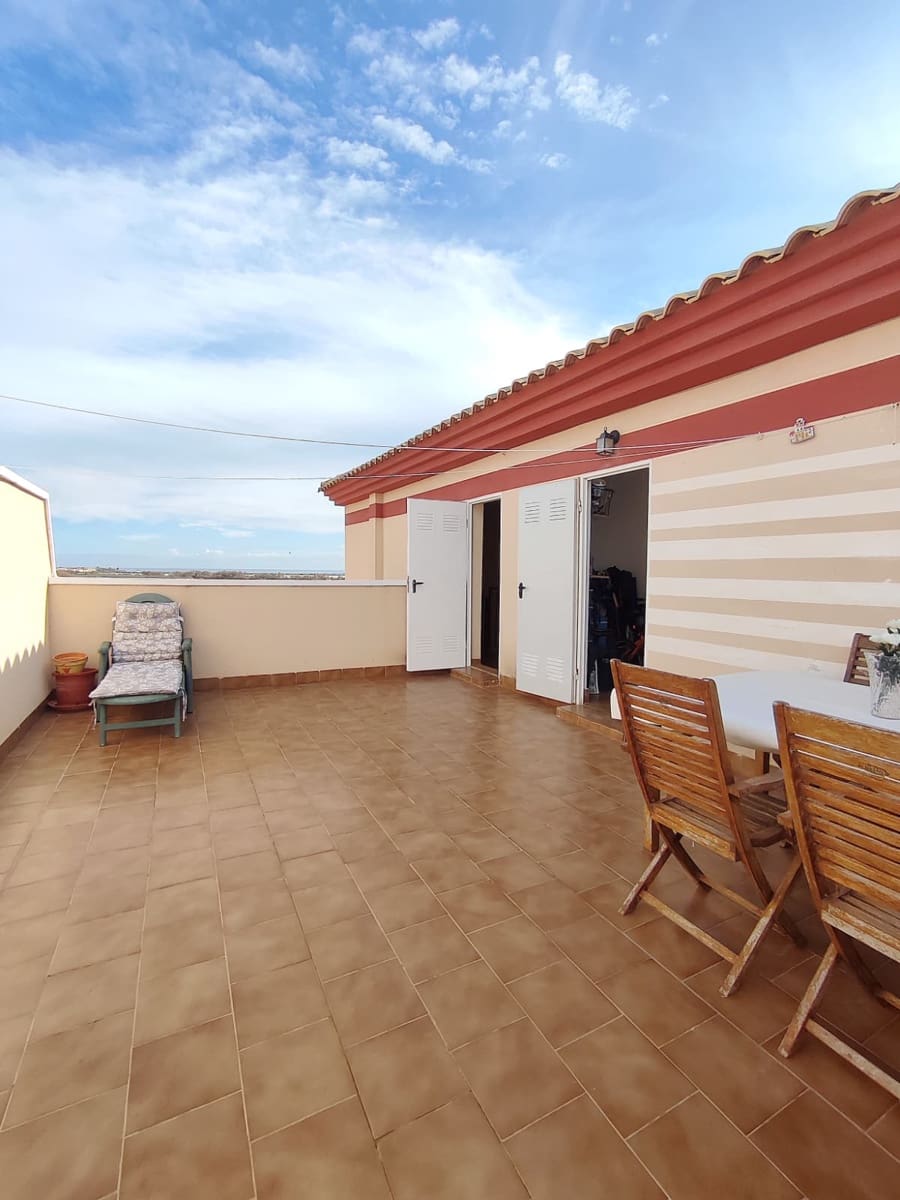 2 bedroom Apartment for sale in San Pedro del Pinatar with pool - € 149,995 (Ref: 9652304)