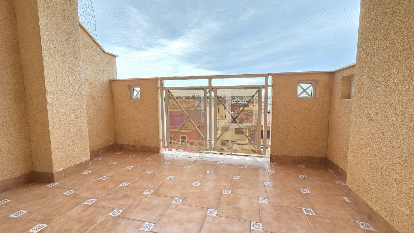 2 bedroom Apartment for sale in San Pedro del Pinatar with pool garage - € 135,000 (Ref: 9653130)