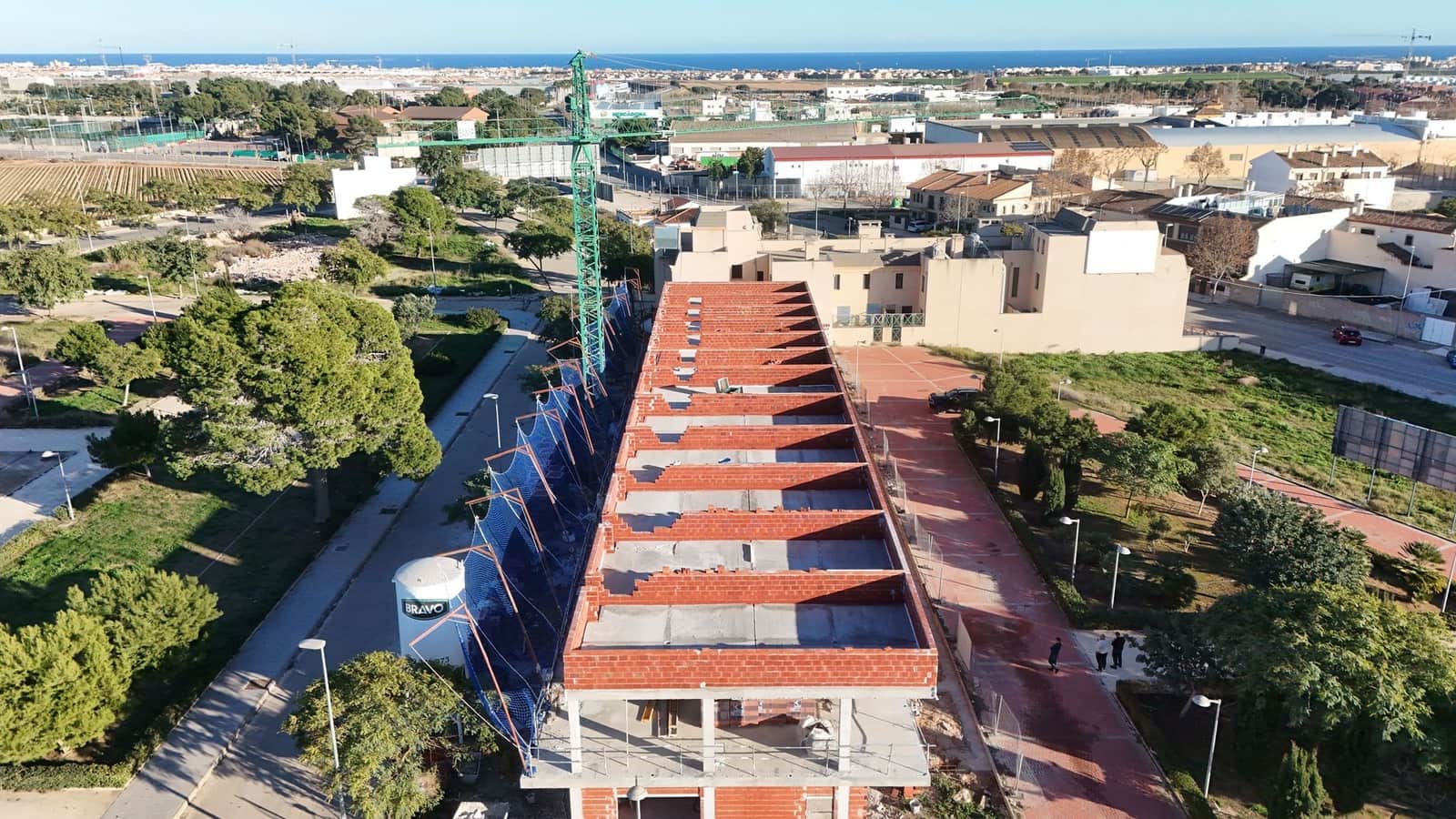 Adosado en Pilar de la Horadada en venta con piscina - 299.900 € (Ref: 9656860)