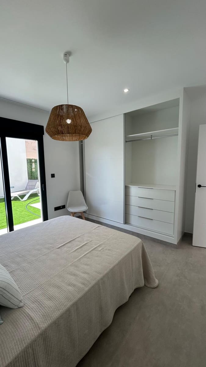 3 sypialnia Willa na sprzedaż w Los Belones z basenem garażem - 365 000 € (Ref: 9676026)