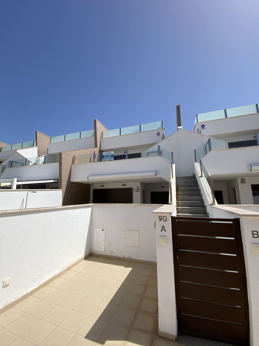 2 slaapkamer Penthouse te koop in San Pedro del Pinatar met zwembad garage - € 324.995 (Ref: 9769896)