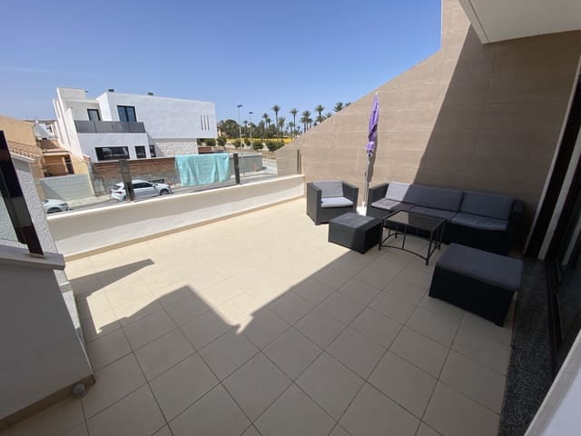 2 slaapkamer Penthouse te koop in San Pedro del Pinatar met zwembad garage - € 324.995 (Ref: 9769896)
