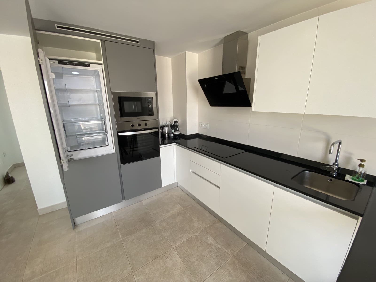 2 slaapkamer Penthouse te koop in San Pedro del Pinatar met zwembad garage - € 324.995 (Ref: 9769896)